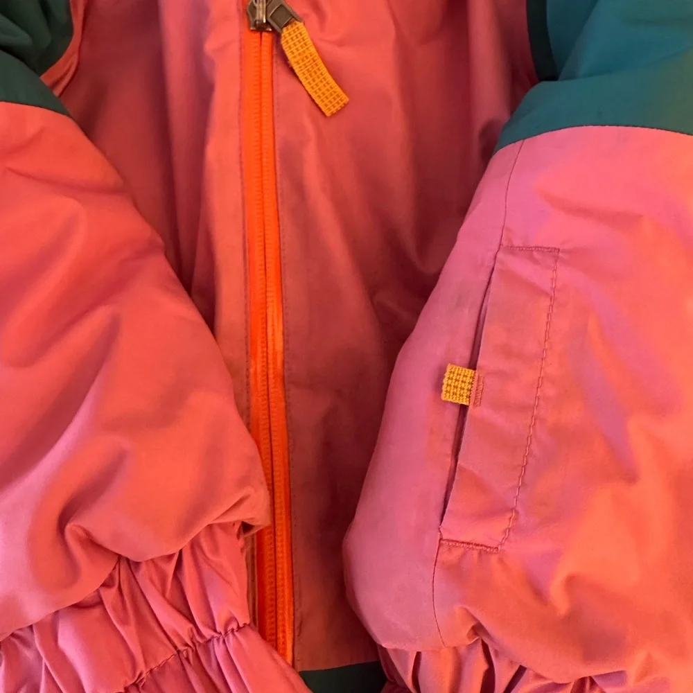 Patagonia Snow-pile snow suit 5T. Used/play condition. - Picture 4 of 11